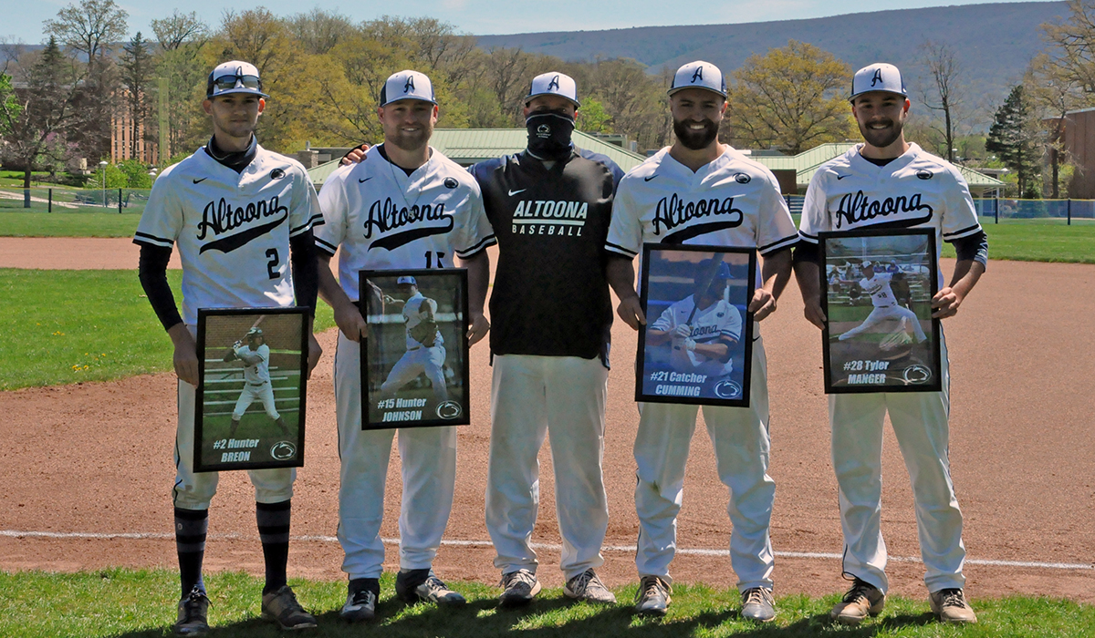 Lions Finish Regular Season With Senior Day Sweep of Hilbert