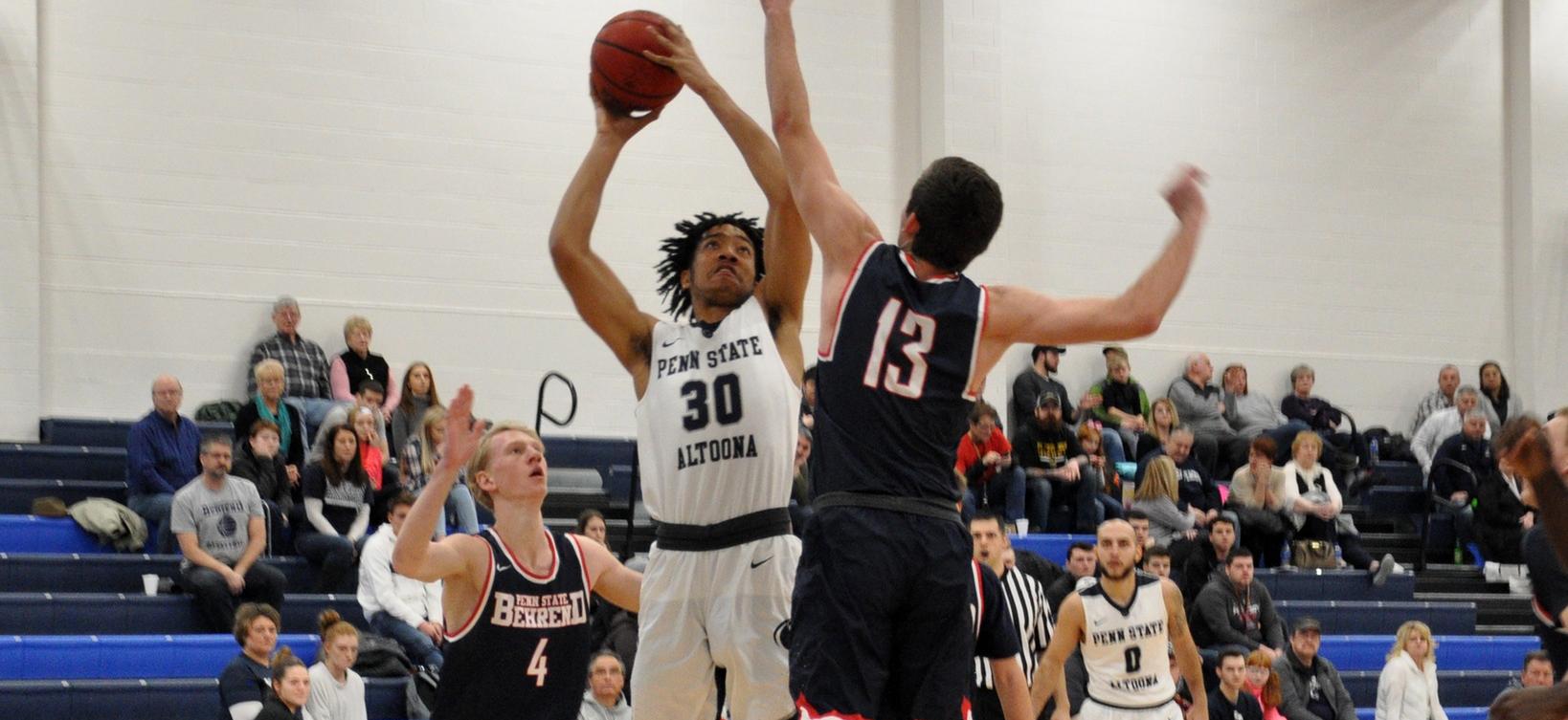 Medaille Surges Past Lions 92-76