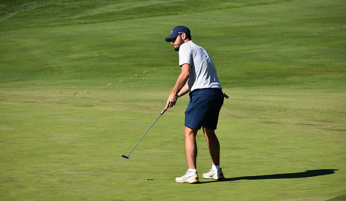 Lions Hold Fourth Place after Day One at DIII Showcase