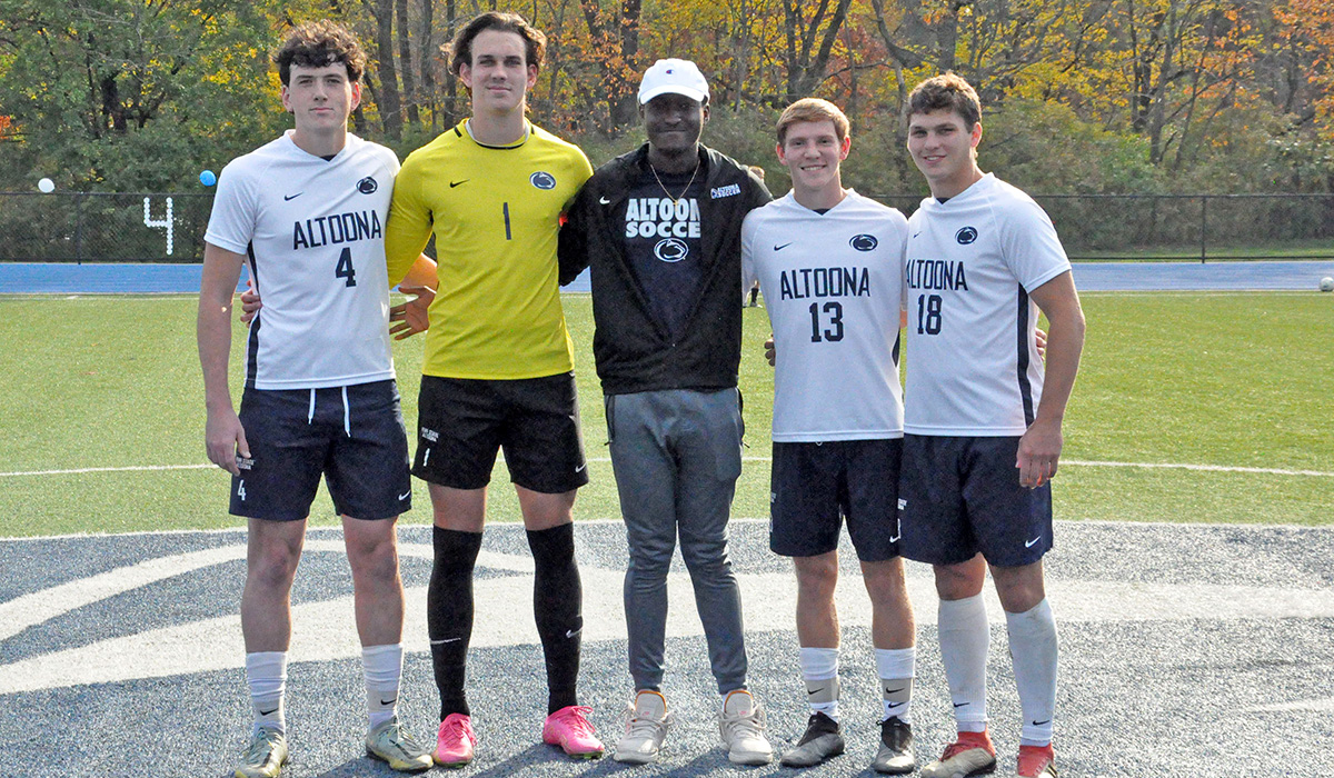 Men&rsquo;s Soccer Rallies for First AMCC Win on Senior Day