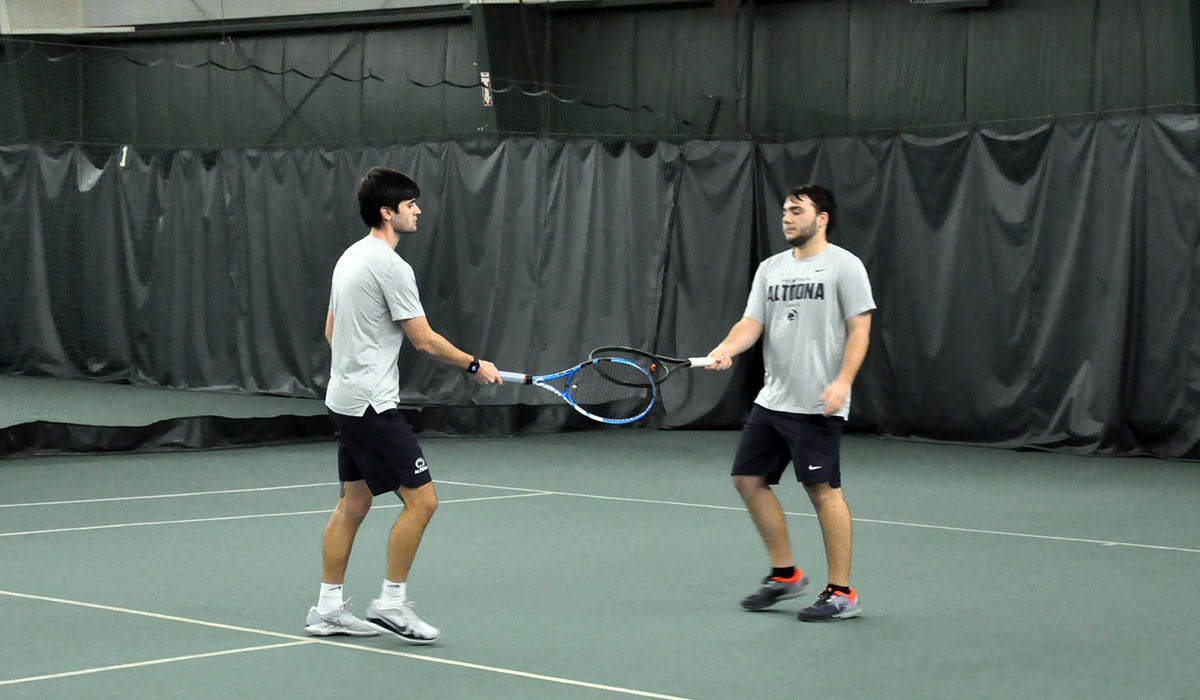 Lions Get Back on Track With 6-3 Win at Medaille