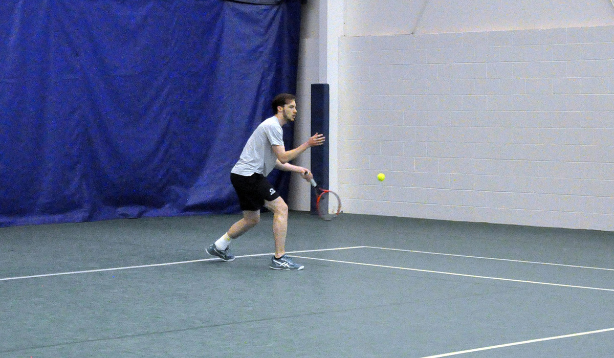 Men&rsquo;s Tennis Blanks Waynesburg for Fifth Straight Win