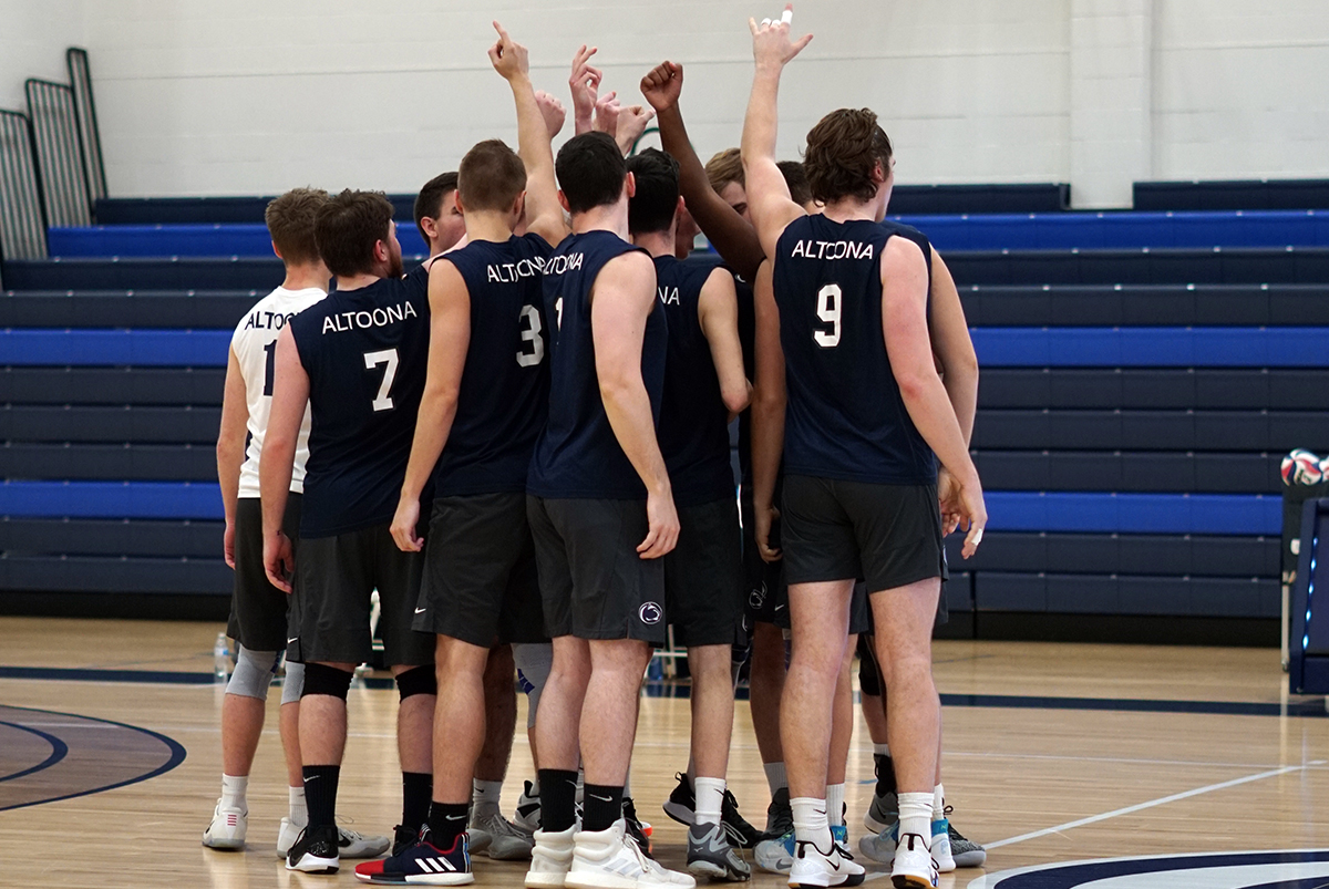 Men&rsquo;s Volleyball Falls 3-1 in AMCC Match of the Week