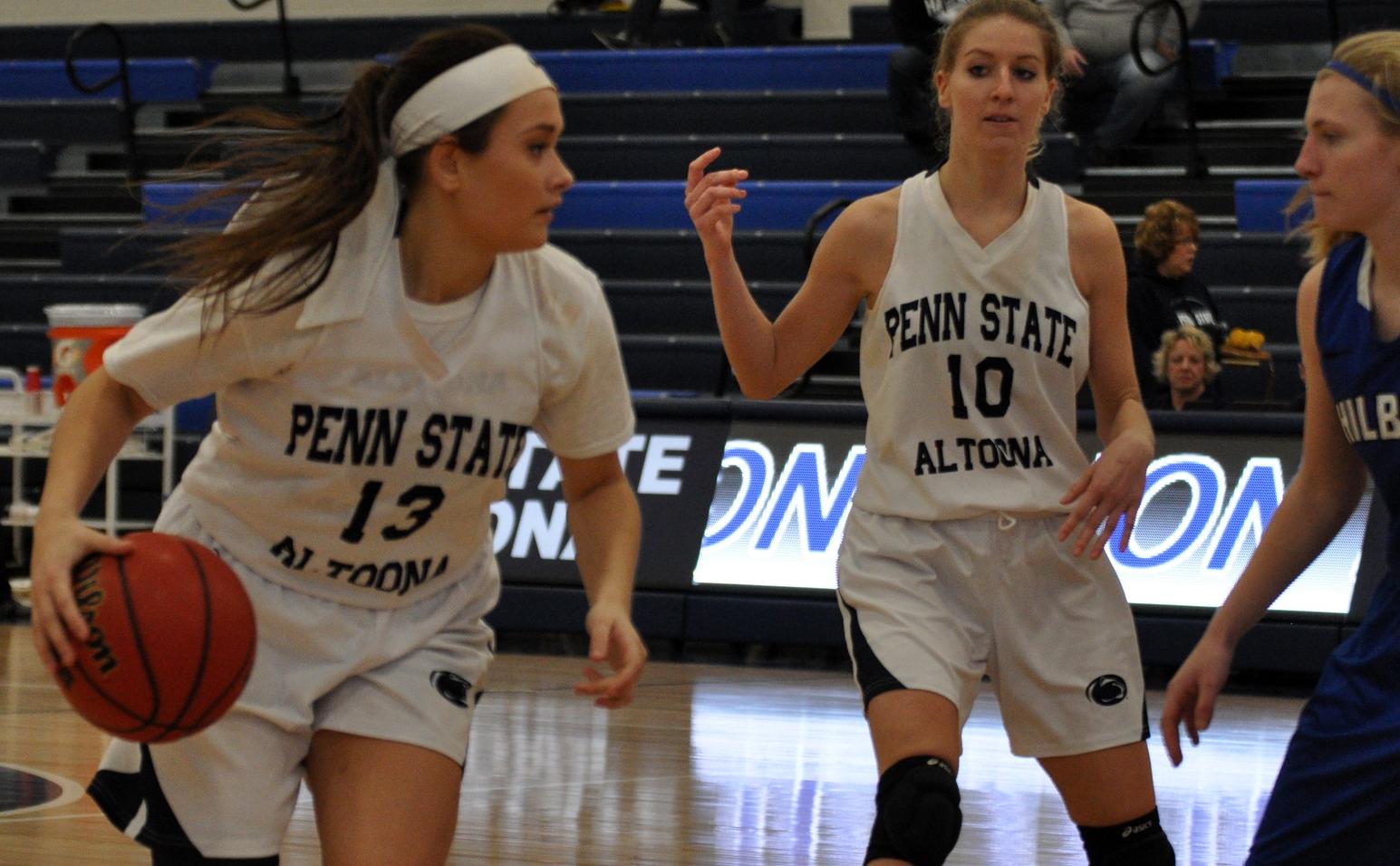 Lady Lions Break Out for 90-54 Win at D&rsquo;Youville