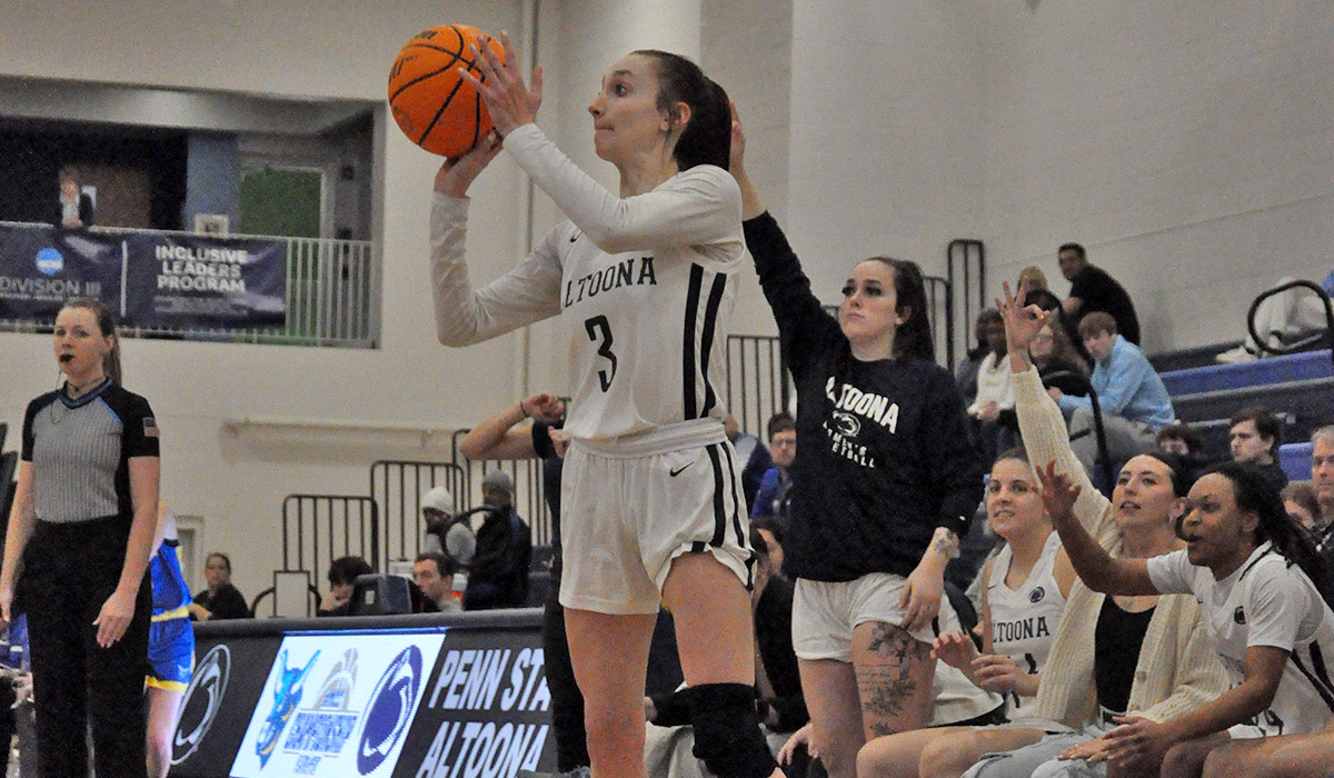 Women&rsquo;s Basketball Rallies Past Alfred State for AMCC Tourney Win