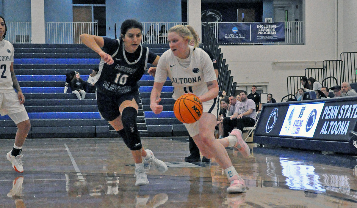 Women&rsquo;s Basketball&rsquo;s Late Rally Falls Short Versus Mounties