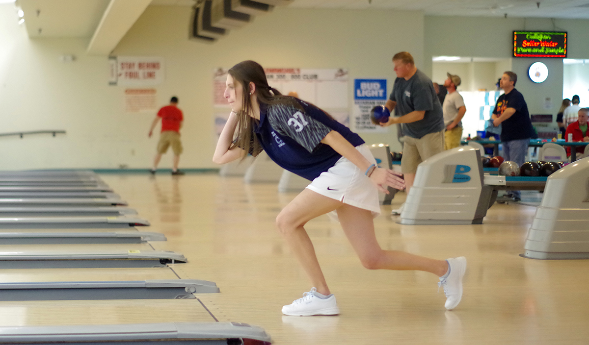Women&rsquo;s Bowling Opens SFU Invitational