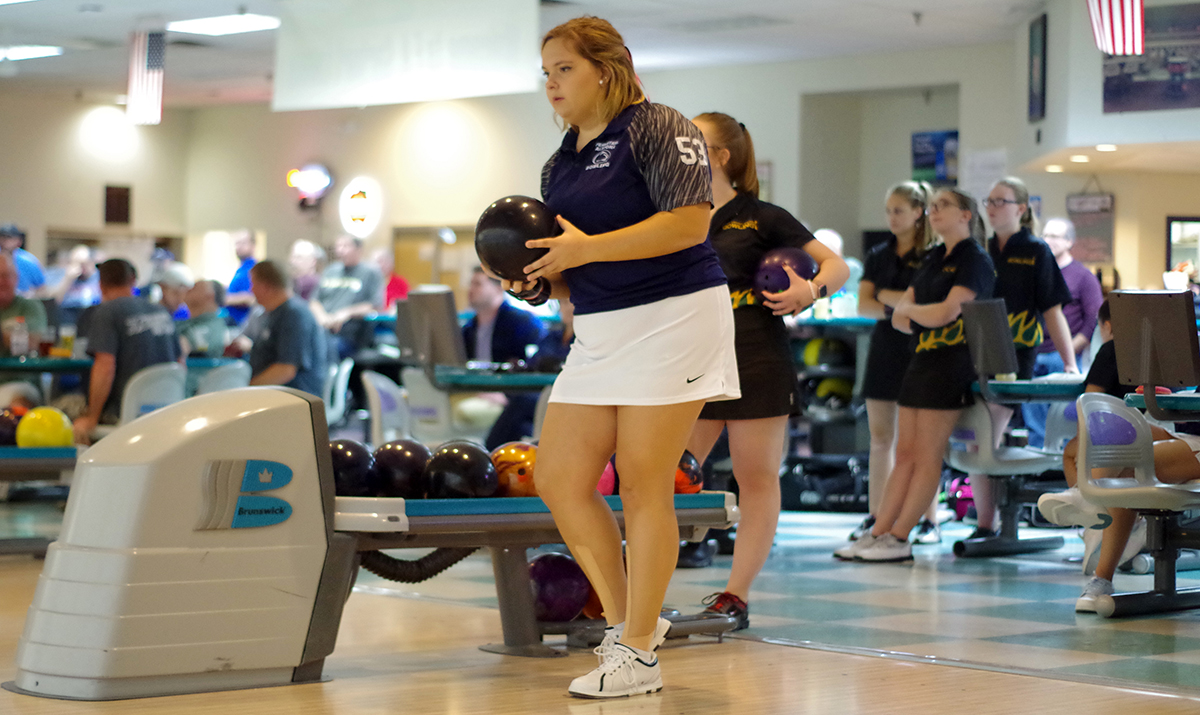 Lady Lions Go 0-3 in Day Two of Red Flash Invitational