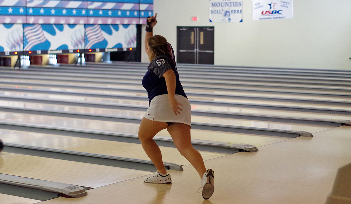 Women&rsquo;s Bowling Places Seventh at St. Vincent Tournament