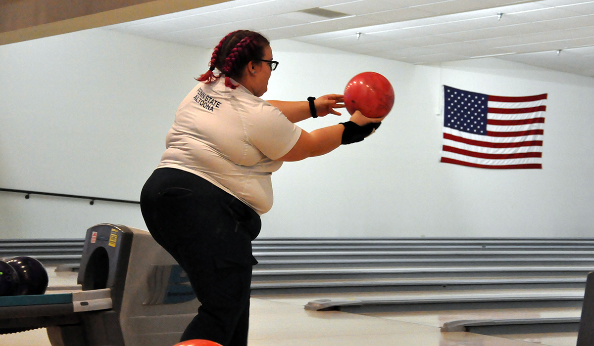 Women&rsquo;s Bowling Takes Fifth at SVC Tournament
