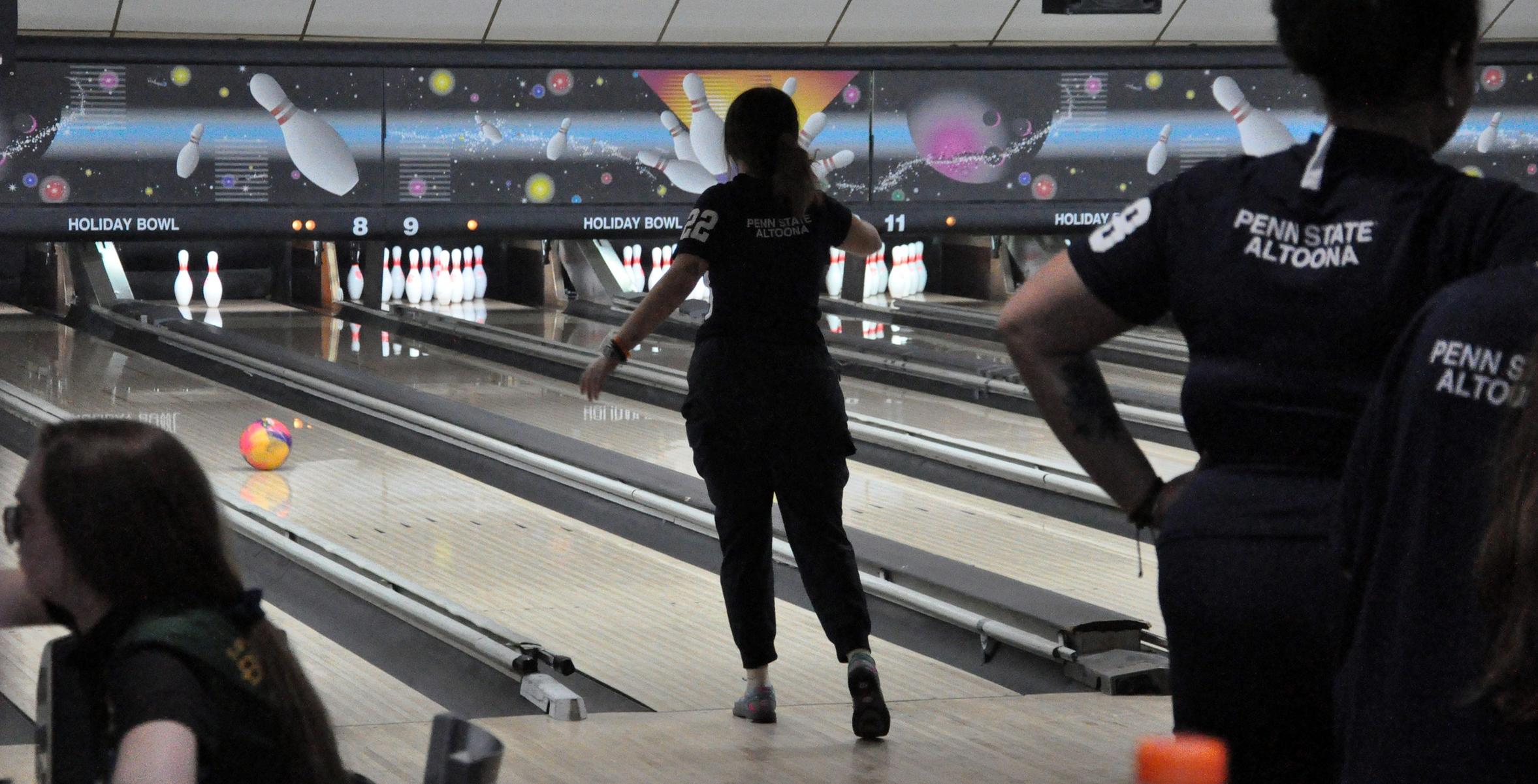 Women&rsquo;s Bowling Places Seventh at St. Vincent Tournament