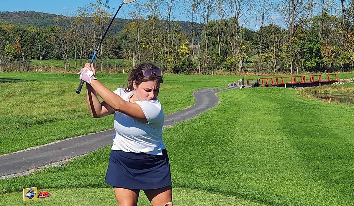 Women&rsquo;s Golf Falls in Tri-Match with Hood, Susquehanna