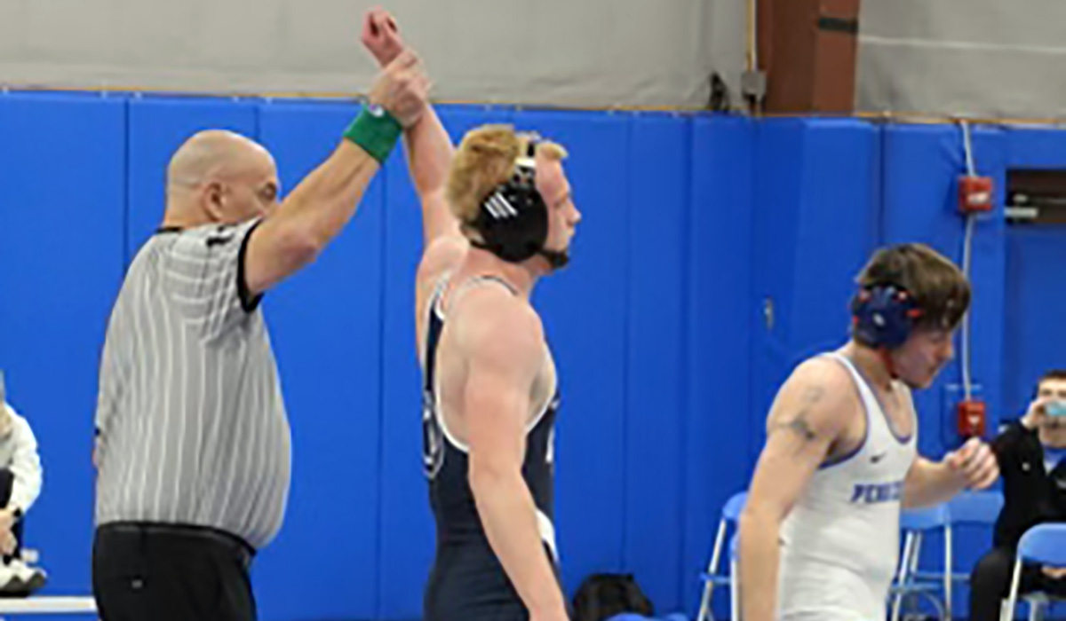Men&rsquo;s Wrestling Downed by Wildcats in AMCC Dual