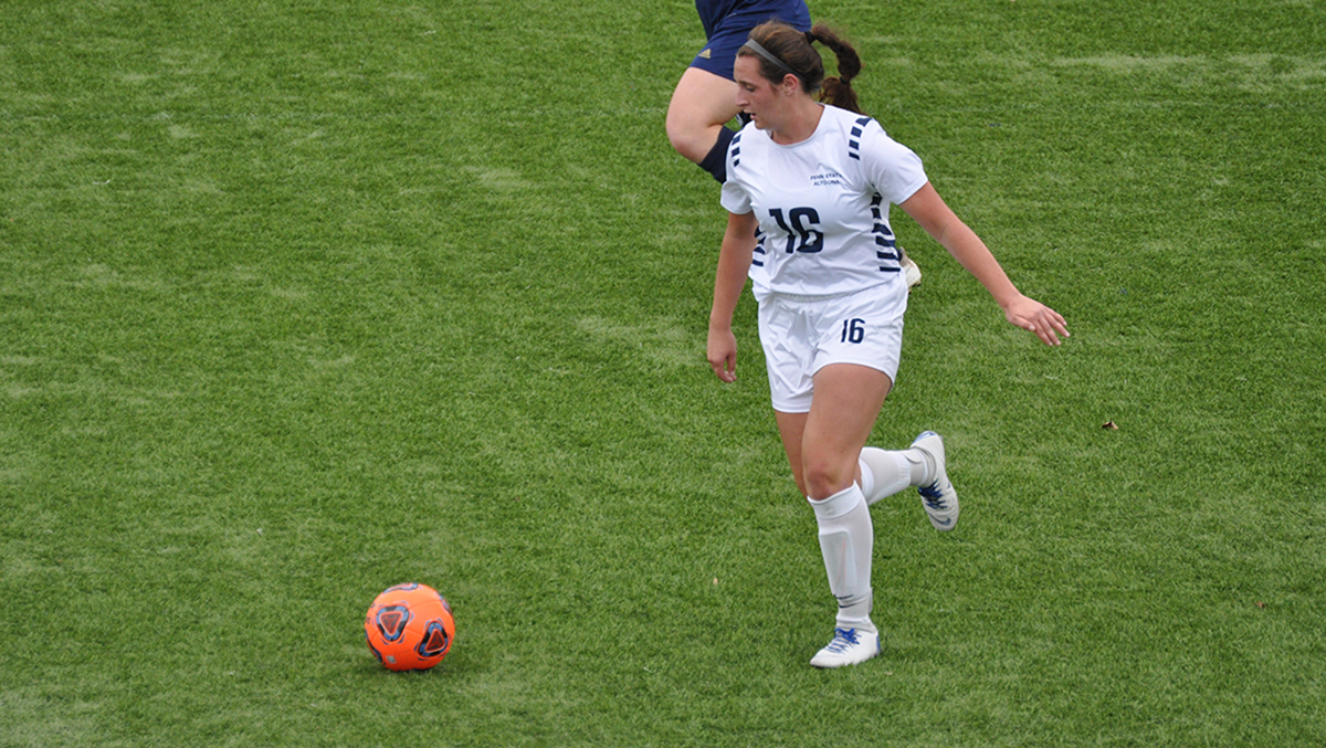 Women&rsquo;s Soccer Drops Regular Season Finale to La Roche