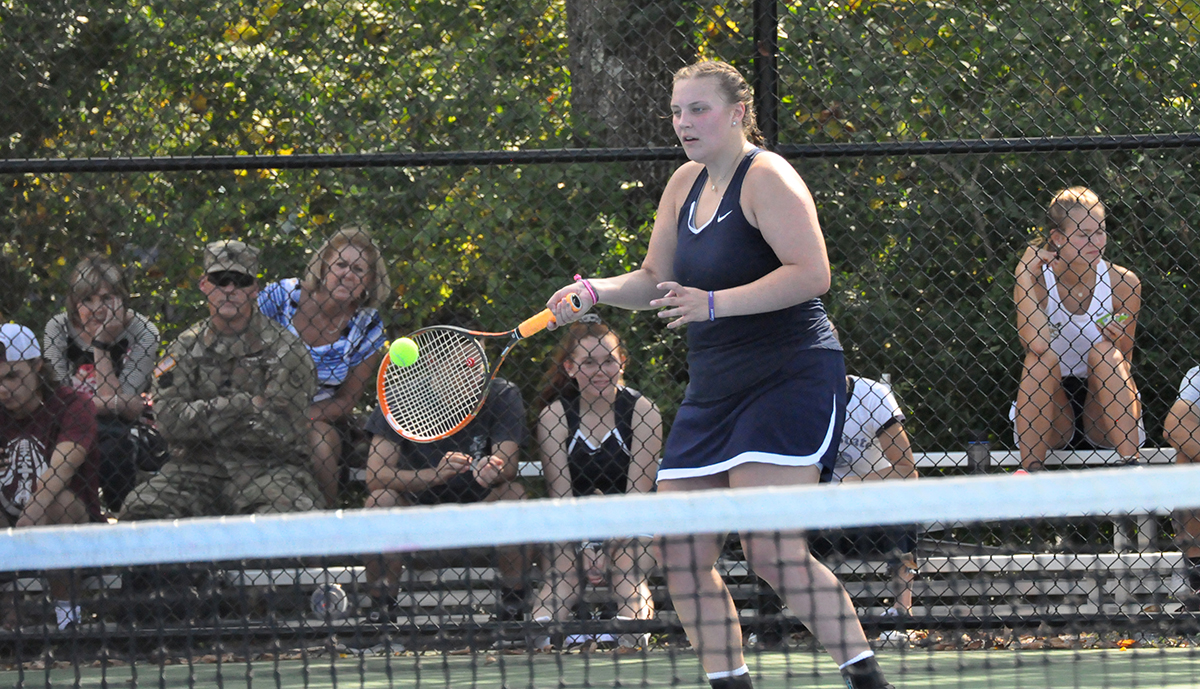 Women&rsquo;s Tennis Fends Off Yellow Jackets