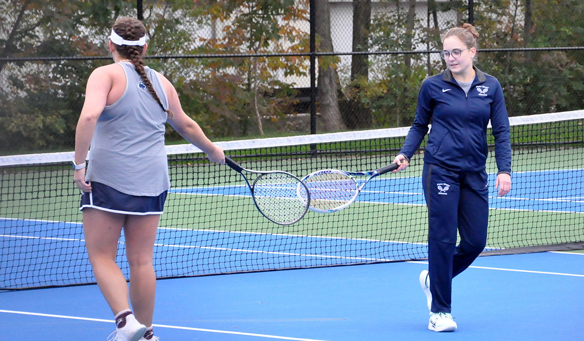 Women&rsquo;s Tennis Stumbles in AMCC Semifinal Match