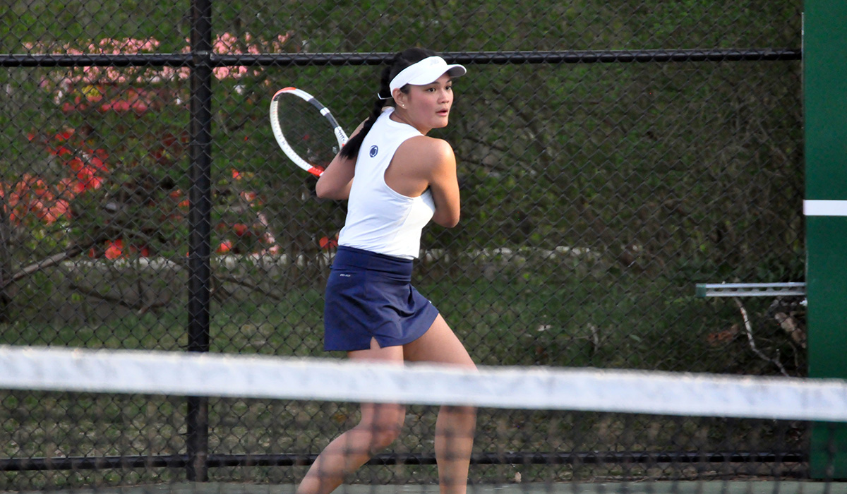 Women&rsquo;s Tennis Downed by Geneva in Season Finale