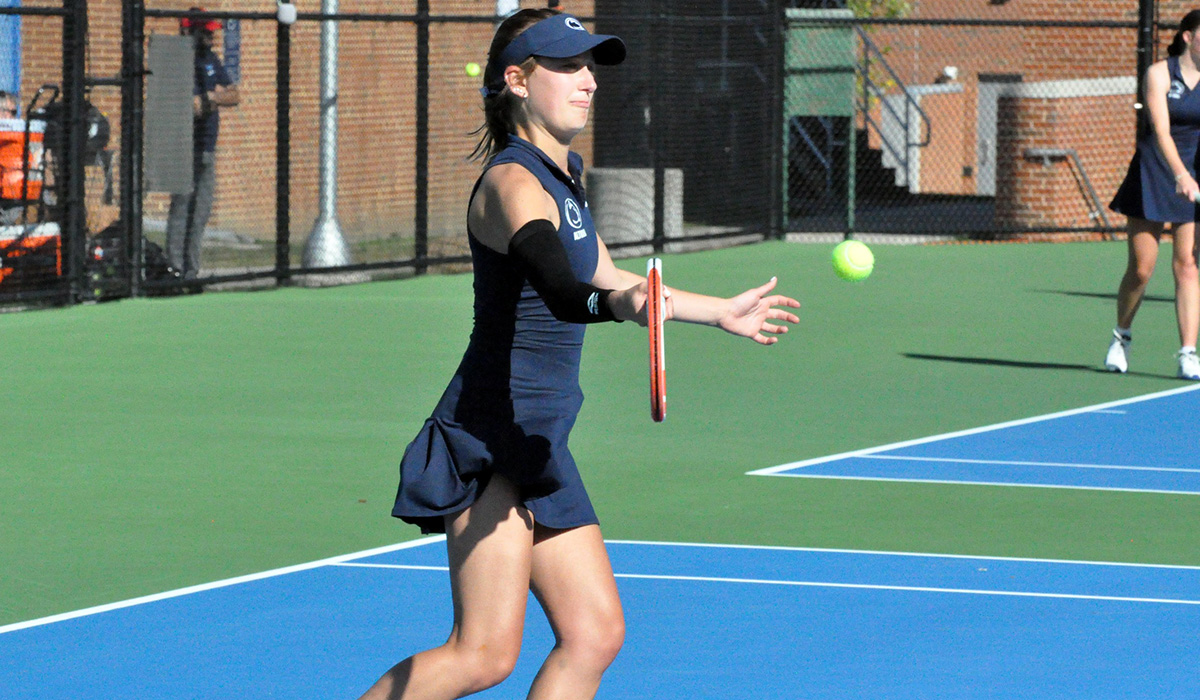 Women&rsquo;s Tennis Tops La Roche 5-1